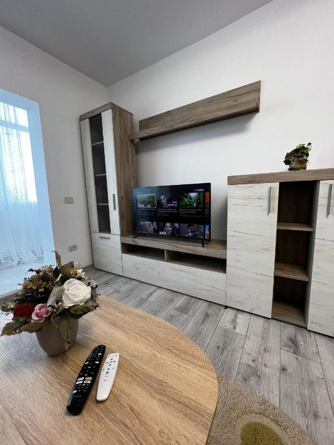 Cozy Urban Accommodation In Beautiful スチャヴァ エクステリア 写真